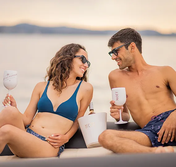 romantic_retrrats - Ionian Luxury Cruises Romantic sunset cruise experience Corfu